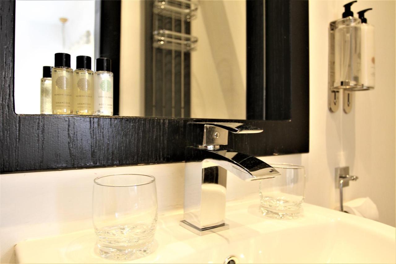 The Lane - Boutique Residence Galway Bagian luar foto