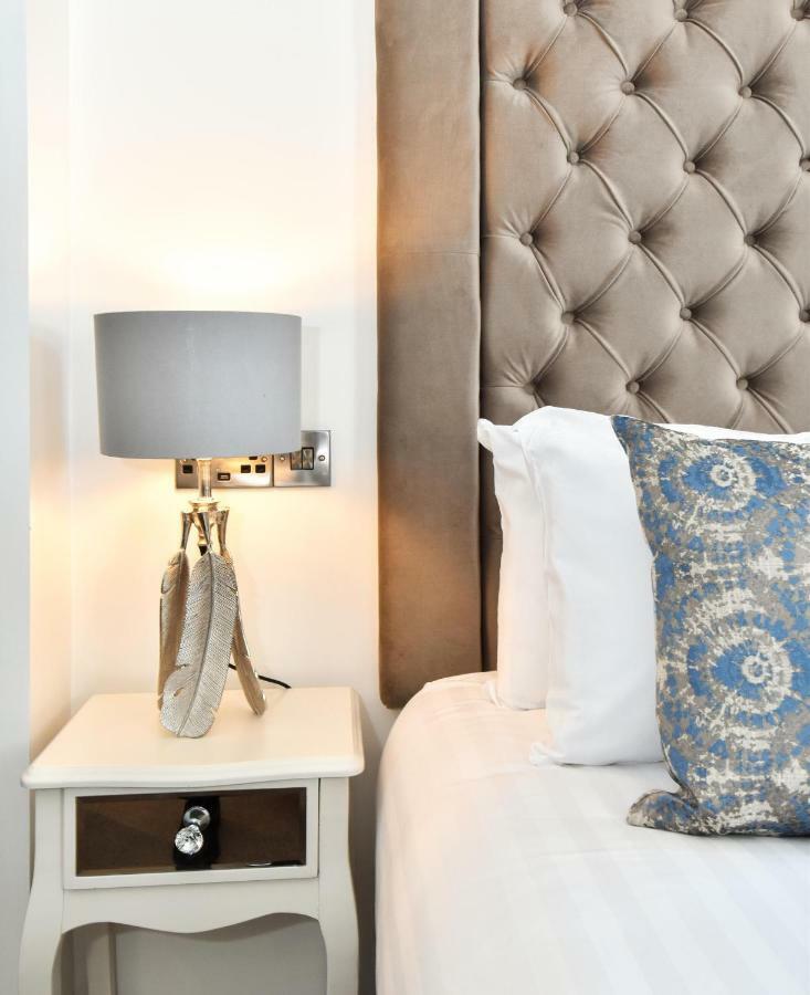The Lane - Boutique Residence Galway Bagian luar foto